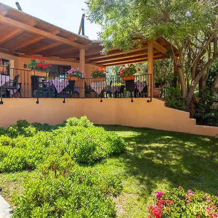 Piccolo Pevero פורטו צ'רבו